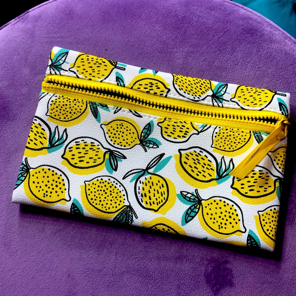 SMALL GLAM BAG!